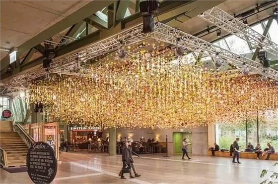 購(gòu)物中心藝術(shù)展