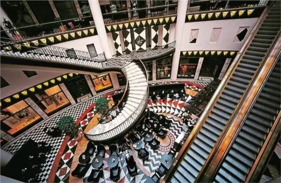 柏林 206區(qū)購(gòu)物中心 柏林 206區(qū)購(gòu)物中心