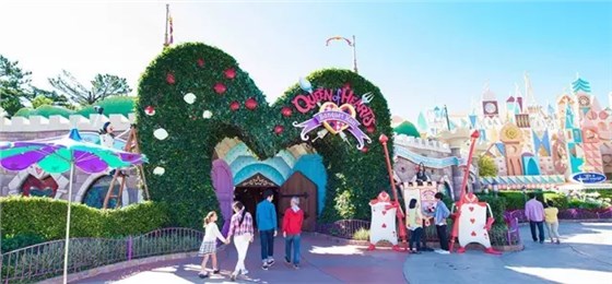 東京迪士尼樂(lè)園 桃心皇后的宴會(huì)廳 東京迪士尼樂(lè)園 桃心皇后的宴會(huì)廳