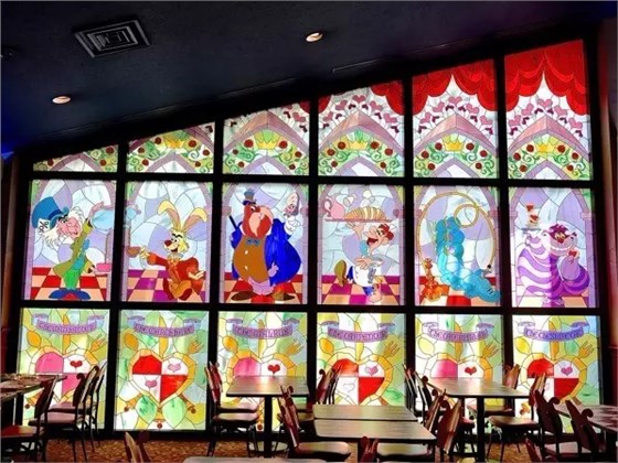 東京迪士尼樂(lè)園 桃心皇后的宴會(huì)廳 東京迪士尼樂(lè)園 桃心皇后的宴會(huì)廳