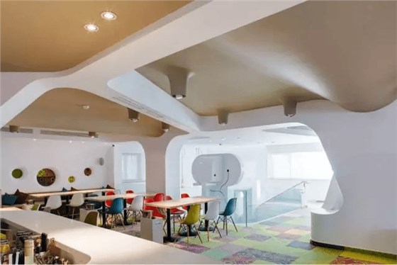 羅馬尼亞Phill親子主題餐廳 羅馬尼亞Phill親子主題餐廳