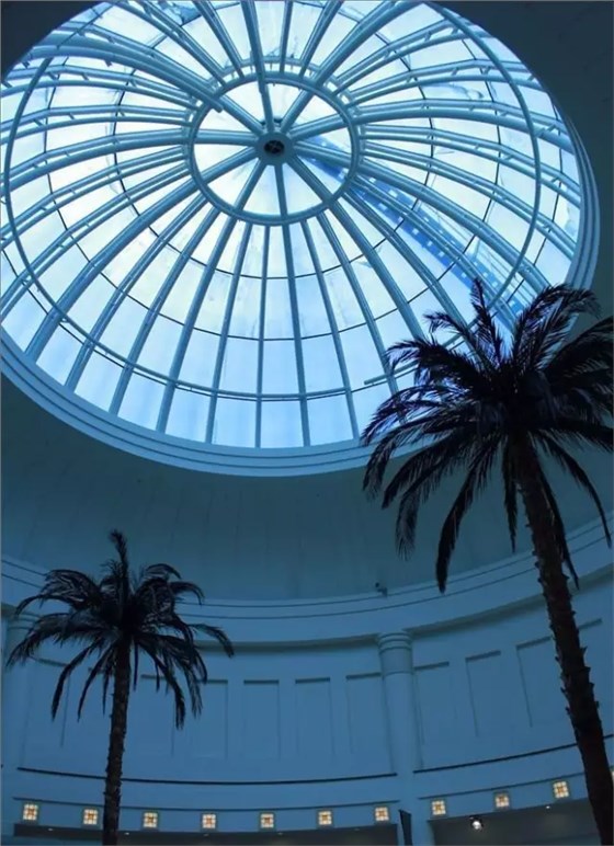 臺灣微風(fēng)廣場:防曬玻璃 臺灣微風(fēng)廣場:防曬玻璃