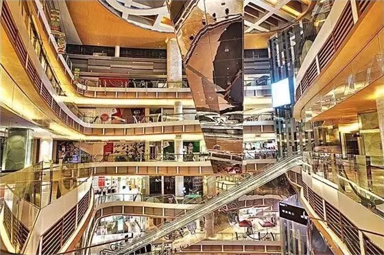 “流得動”:內(nèi)部人流動線設(shè)計 “流得動”:內(nèi)部人流動線設(shè)計