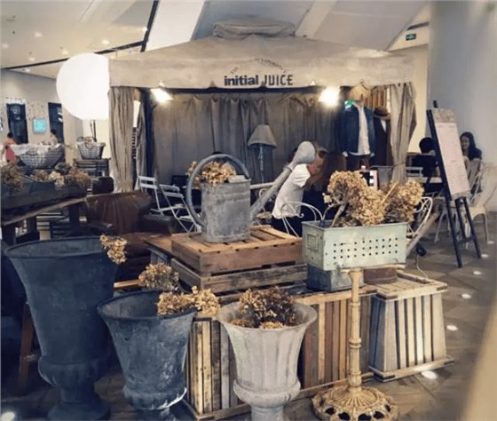 香港時(shí)尚潮牌initial：果汁店，雪糕屋