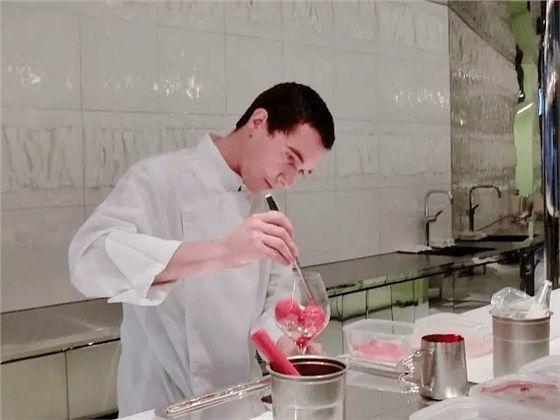 法國(guó)奢侈品牌迪奧Dior：冰淇淋、甜點(diǎn)