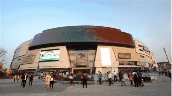 上海七寶萬科廣場：國內(nèi)首創(chuàng)室內(nèi)無限運(yùn)動(dòng)館