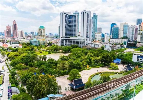 浪漫的空中花園：QUARTIER WATER GARDEN