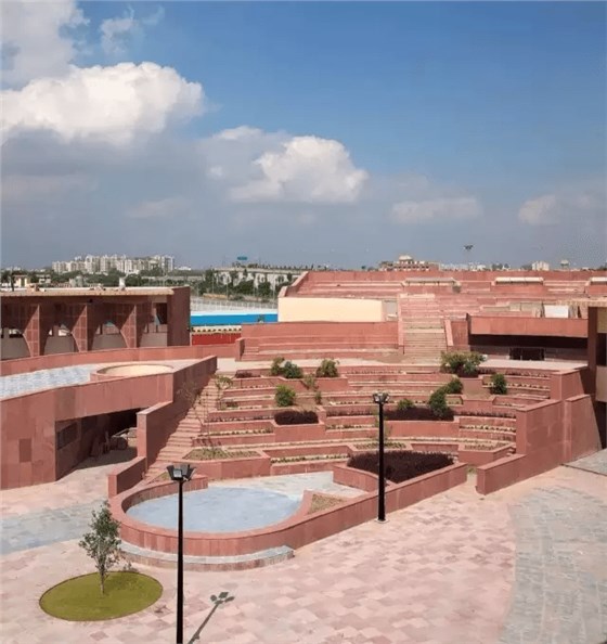 印度勒克瑙市購(gòu)物中心