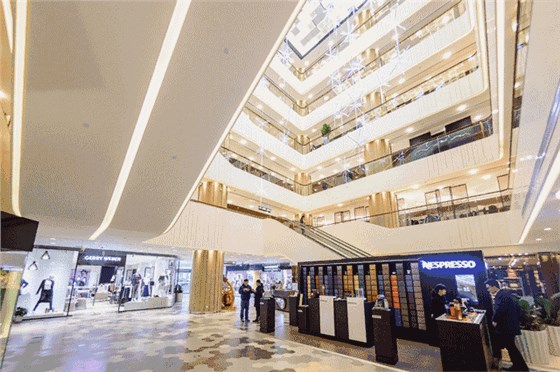 金鷹國際購物廣場