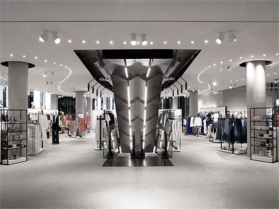 國(guó)務(wù)院頒布&ldquo;關(guān)于推動(dòng)實(shí)體零售創(chuàng)新轉(zhuǎn)型的意見(jiàn)&rdquo;