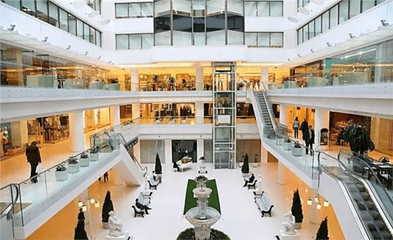 購(gòu)物中心是做&ldquo;場(chǎng)&rdquo;，百貨是做&ldquo;商&ldquo;