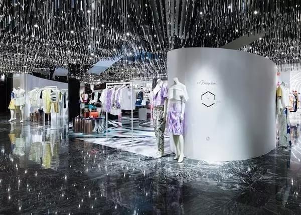 盤點(diǎn):時(shí)尚游擊“快閃店”與購物中心的那些新鮮事兒 盤點(diǎn):時(shí)尚游擊“快閃店”與購物中心的那些新鮮事兒