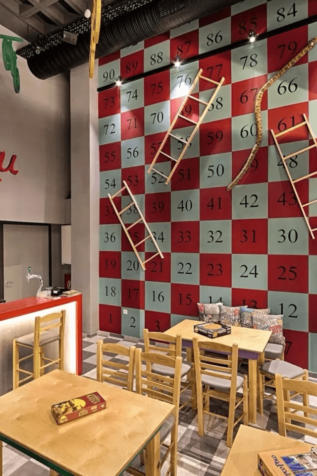 希臘雅典棋盤游戲咖啡館 希臘雅典棋盤游戲咖啡館