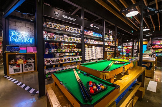 只賣(mài)雜貨卻成購(gòu)物中心人氣王