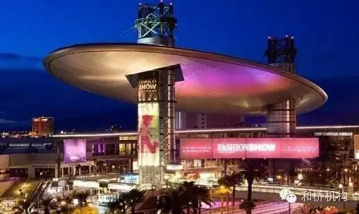 時(shí)尚秀購(gòu)物中心