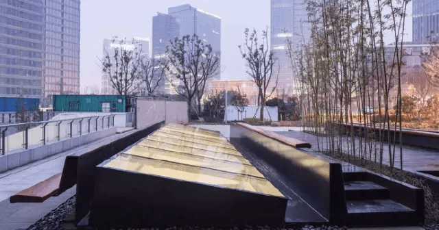 蘇州工業(yè)園區(qū)藝術(shù)廣場(chǎng)