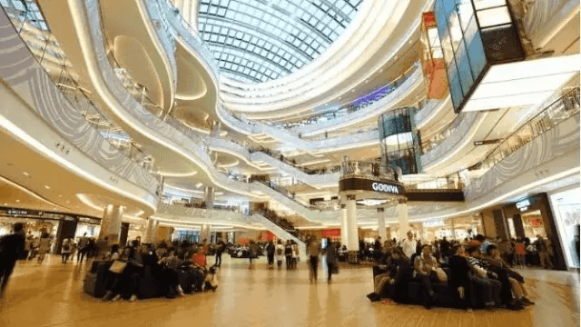 上海七寶萬科廣場：國內(nèi)首創(chuàng)室內(nèi)無限運(yùn)動(dòng)館