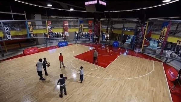 上海七寶萬科廣場：國內(nèi)首創(chuàng)室內(nèi)無限運(yùn)動(dòng)館