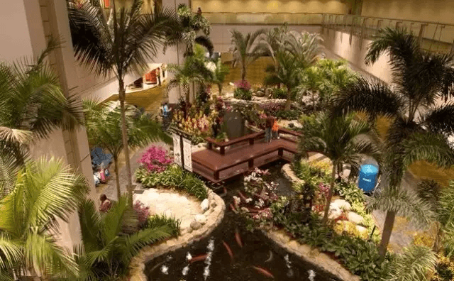 新加坡樟宜機(jī)場(chǎng)：主題花園、蝴蝶園等