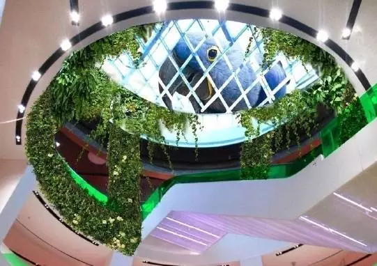 北京住總?cè)f科廣場(chǎng)：綠色植物&ldquo;無(wú)孔不入&rdquo;