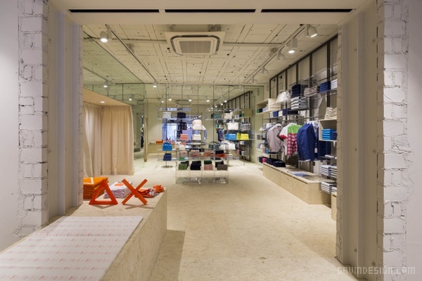 意大利 SUN68 服裝店設計