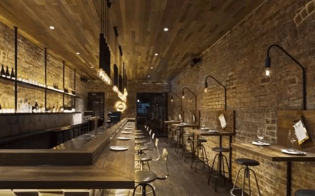 品牌面積適宜，量體裁衣