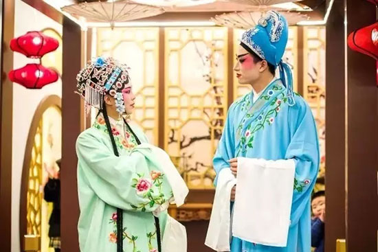 購(gòu)物中心遇見(jiàn)江南