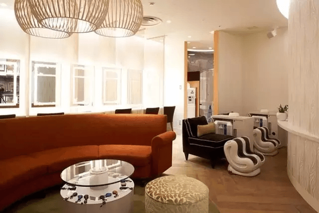 商場公共衛(wèi)生間定義為&ldquo;Switch Room&rdquo;（轉(zhuǎn)換室）