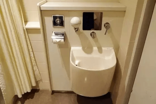 寬敞的殘疾人洗手間