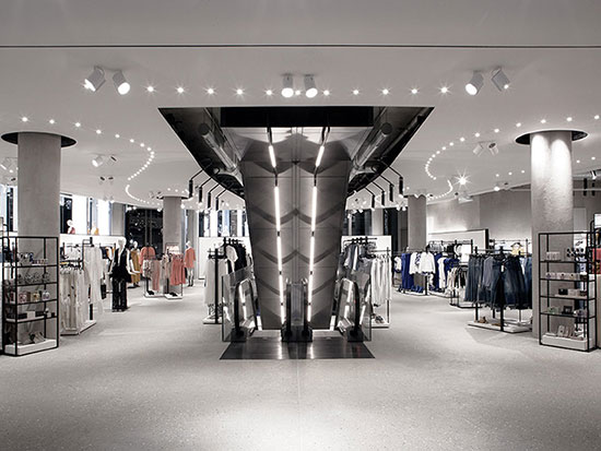 國務(wù)院頒布&ldquo;關(guān)于推動實(shí)體零售創(chuàng)新轉(zhuǎn)型的意見&rdquo;