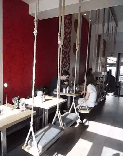 實體醒醒吧，你該調整商業(yè)模式了