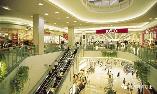 日本實(shí)體商業(yè)