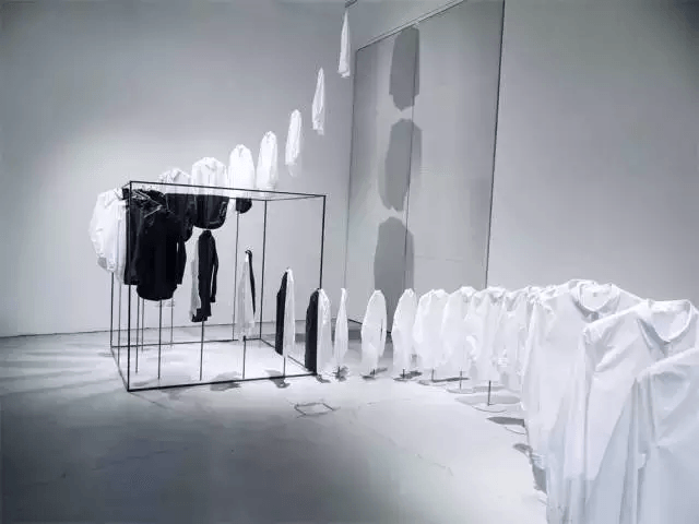 H&M旗下高街品牌COS H&M旗下高街品牌COS