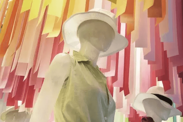 Uniqlo日本銀座旗艦店 Uniqlo日本銀座旗艦店