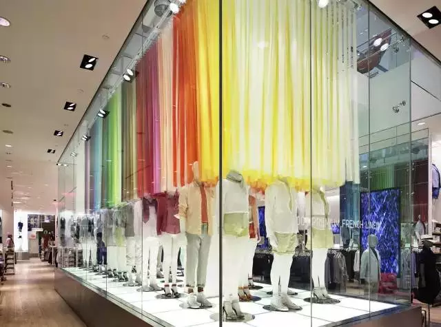Uniqlo日本銀座旗艦店設計細節(jié) Uniqlo日本銀座旗艦店設計細節(jié)