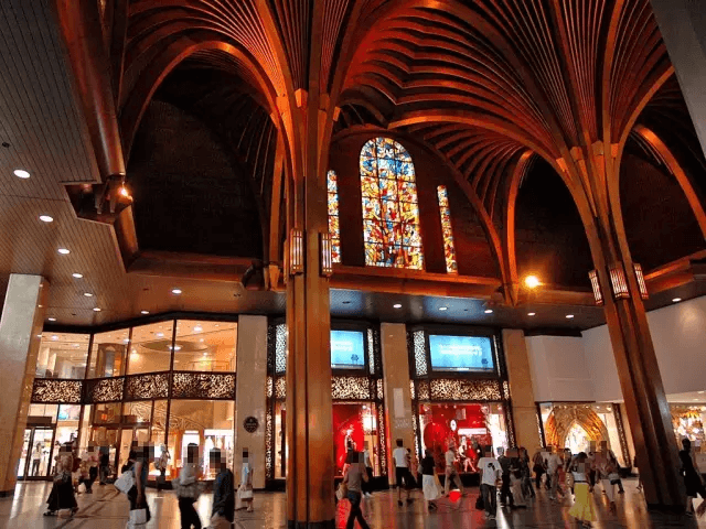 阪急梅田本店，山西商場(chǎng)設(shè)計(jì)，山西商場(chǎng)設(shè)計(jì)公司，山西購物中心設(shè)計(jì)